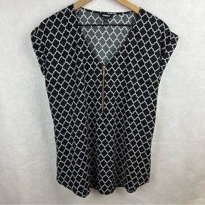 Express Geometric Short Sleeve Zip Up Blouse
